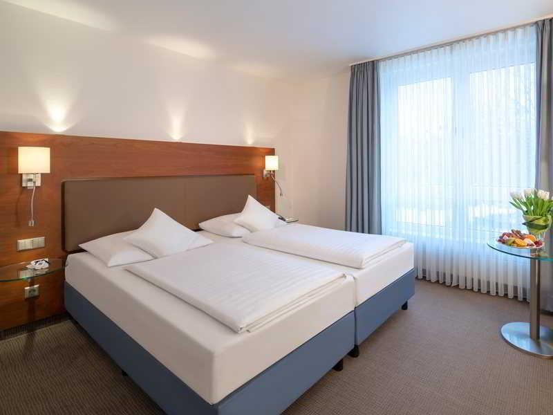 Hotel Mercure Muenchen Airport 4*