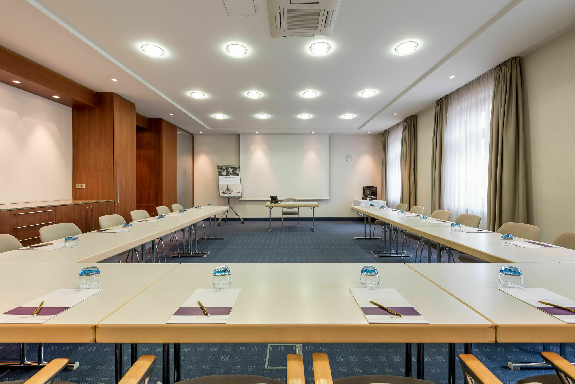 Mercure Muenchen Airport Hotel 4*