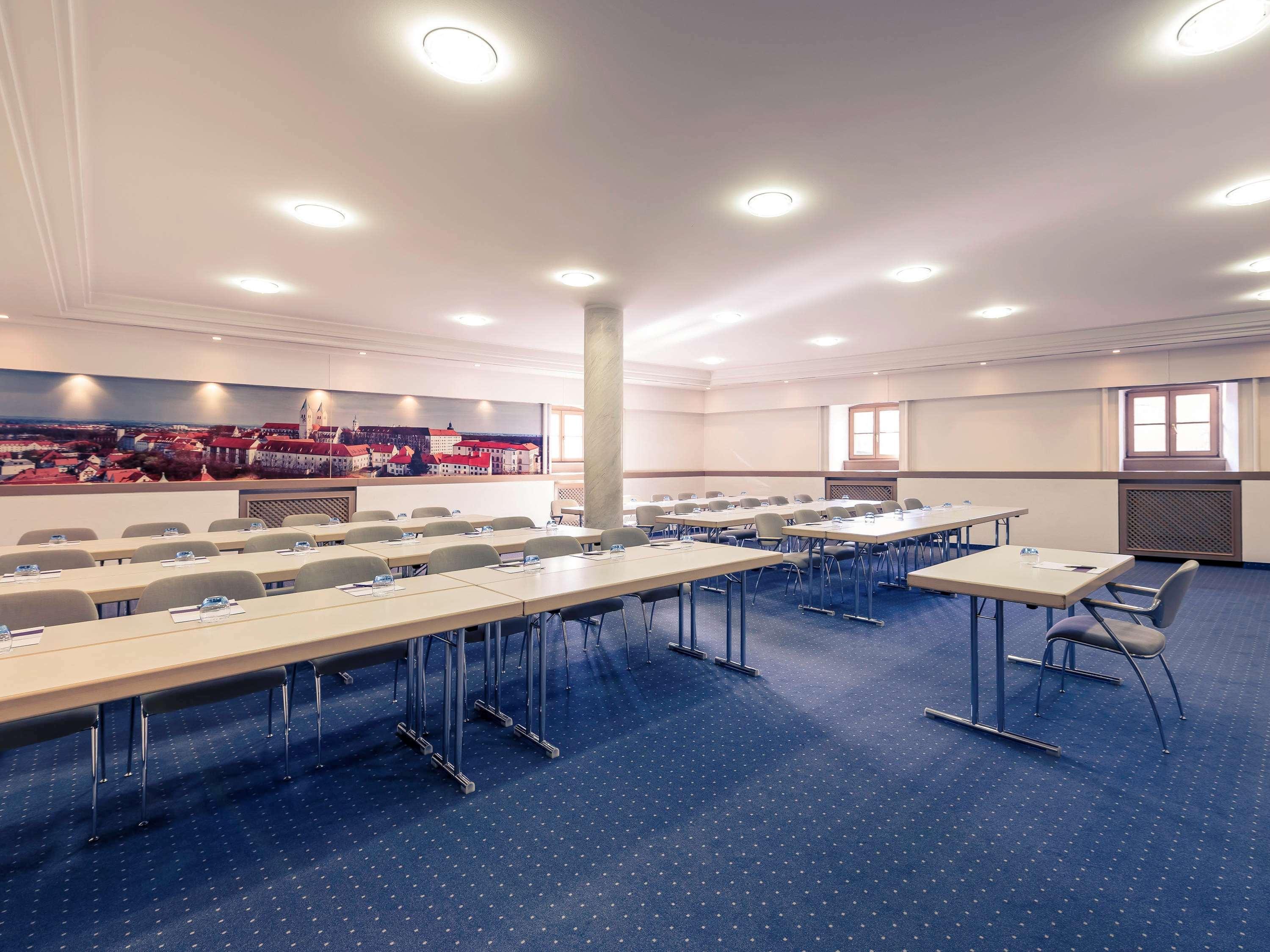 Hotel Mercure Muenchen Airport 4*