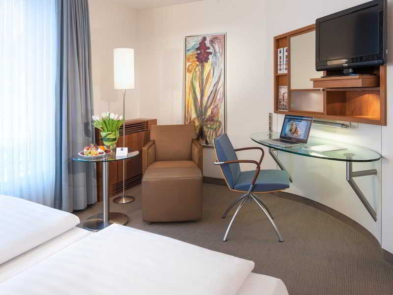 Mercure Muenchen Airport 4*